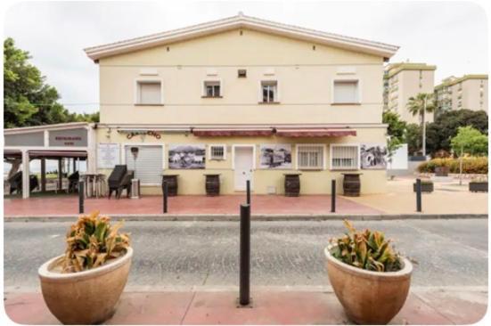 Apartamento En Primera Linea De Playa El Palo Málaga Kültér fotó